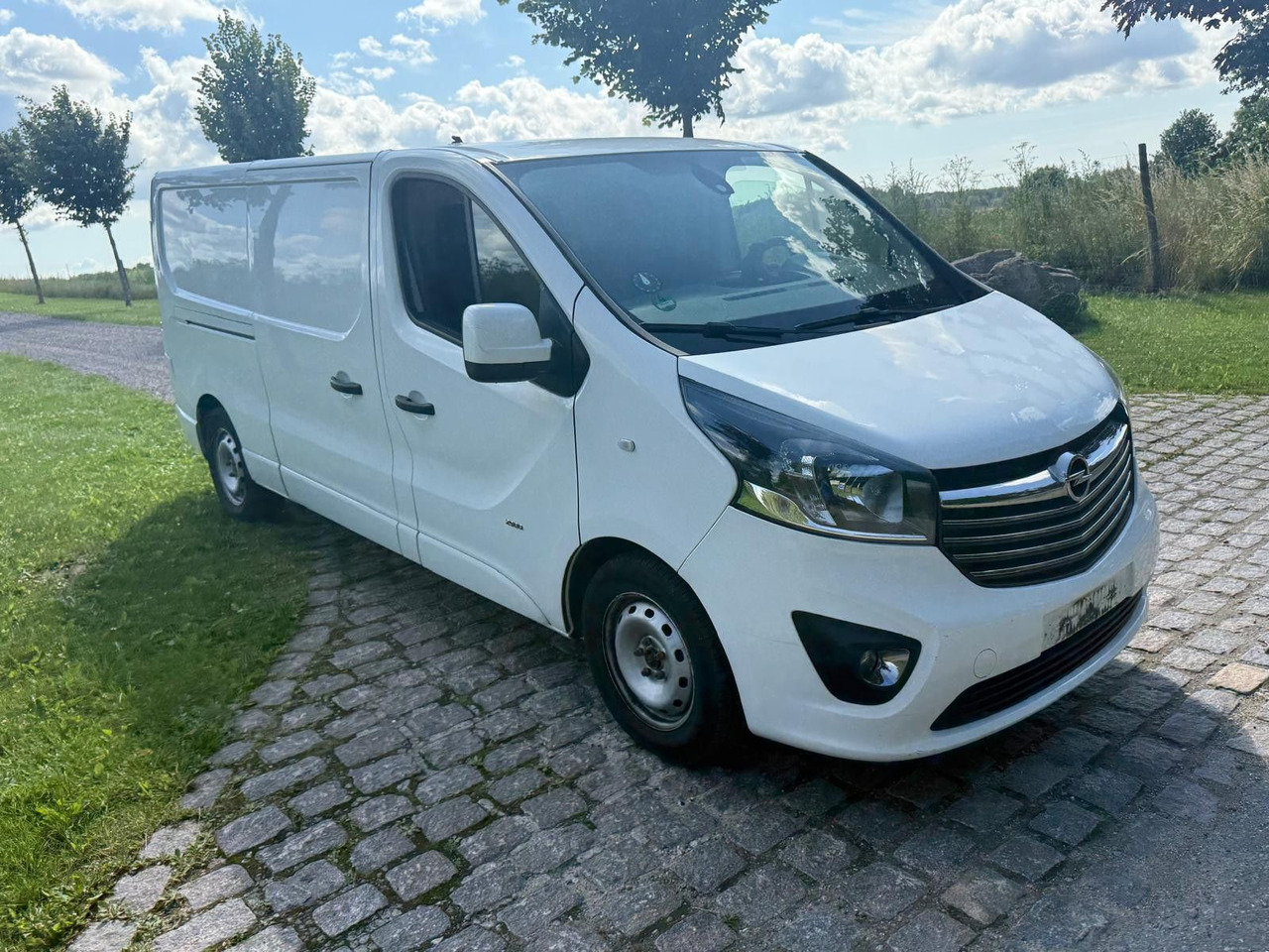 Opel Vivaro 1.6 cdti BiTurbo LANG *6000€ netto - Small van: picture 2 Opel Vivaro 1.6 cdti BiTurbo LANG *6000€ netto - Small van: picture 2