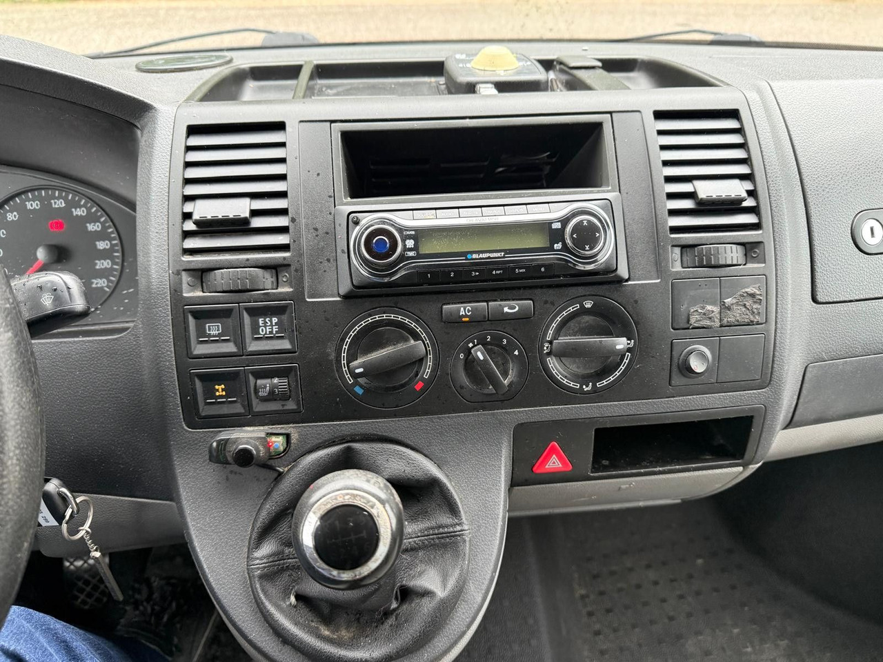 Small van Volkswagen T5 Transporter 2.5 TDI 4Motion *Klima *4x4: picture 25 Small van Volkswagen T5 Transporter 2.5 TDI 4Motion *Klima *4x4: picture 25