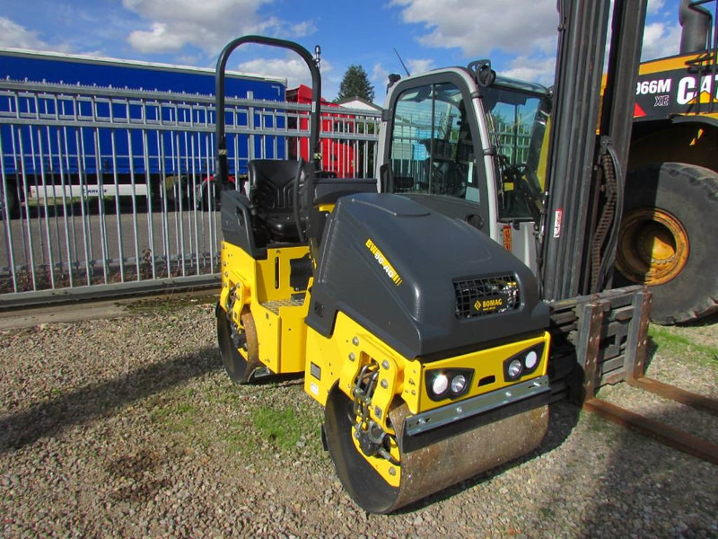 Bomag BW 90 AD-5 Walze / 21.500 EUR - Roller: picture 2 Bomag BW 90 AD-5 Walze / 21.500 EUR - Roller: picture 2