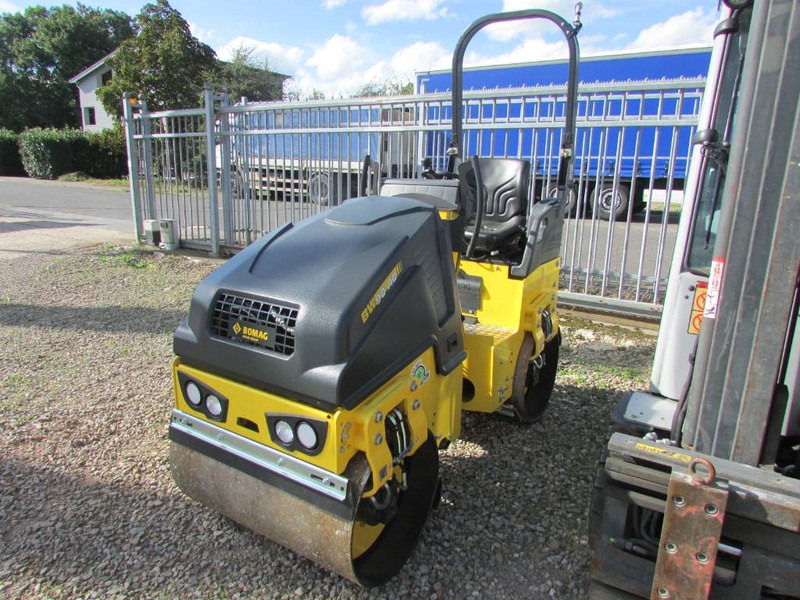 Bomag BW 90 AD-5 Walze / 21.500 EUR - Roller: picture 4 Bomag BW 90 AD-5 Walze / 21.500 EUR - Roller: picture 4