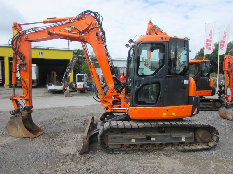 Komatsu PC 80 MR-3 Kettenbagger 31.000 EUR - Mini excavator: picture 1 Komatsu PC 80 MR-3 Kettenbagger 31.000 EUR - Mini excavator: picture 1
