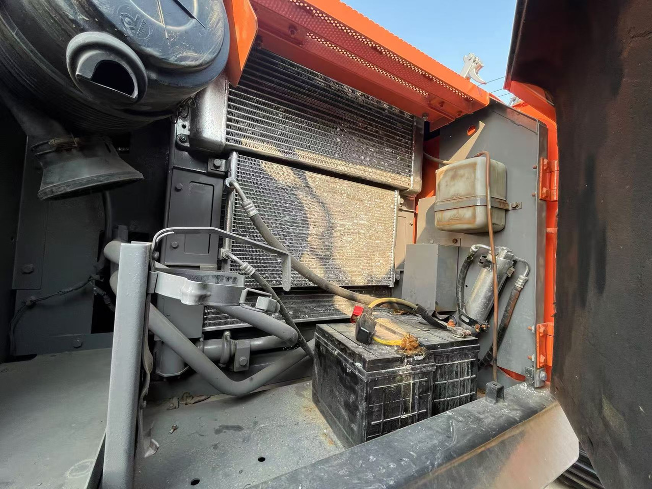 HITACHI ZX160 - Crawler excavator: picture 3 HITACHI ZX160 - Crawler excavator: picture 3