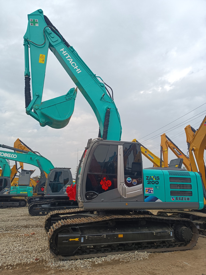 HITACHI ZX200-3 - Crawler excavator: picture 4 HITACHI ZX200-3 - Crawler excavator: picture 4