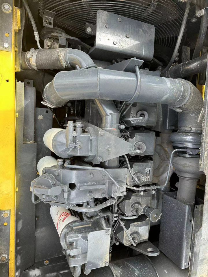 KOMATSU PC450-7 - Crawler excavator: picture 5 KOMATSU PC450-7 - Crawler excavator: picture 5