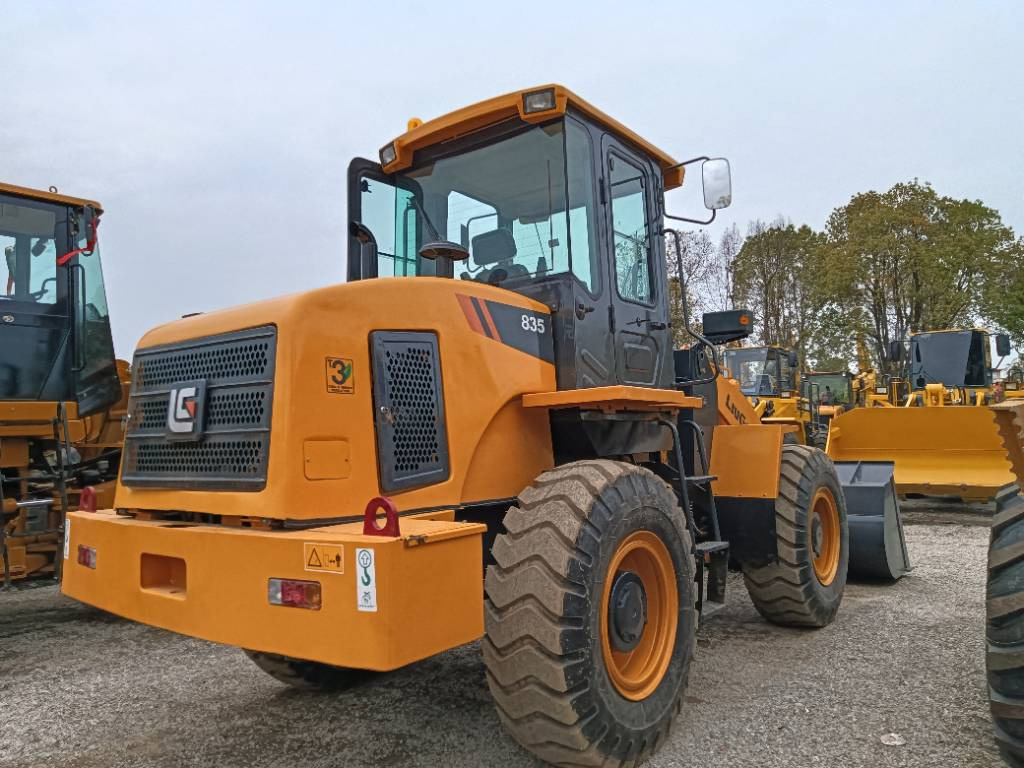 Liugong 835 - Wheel loader: picture 1 Liugong 835 - Wheel loader: picture 1
