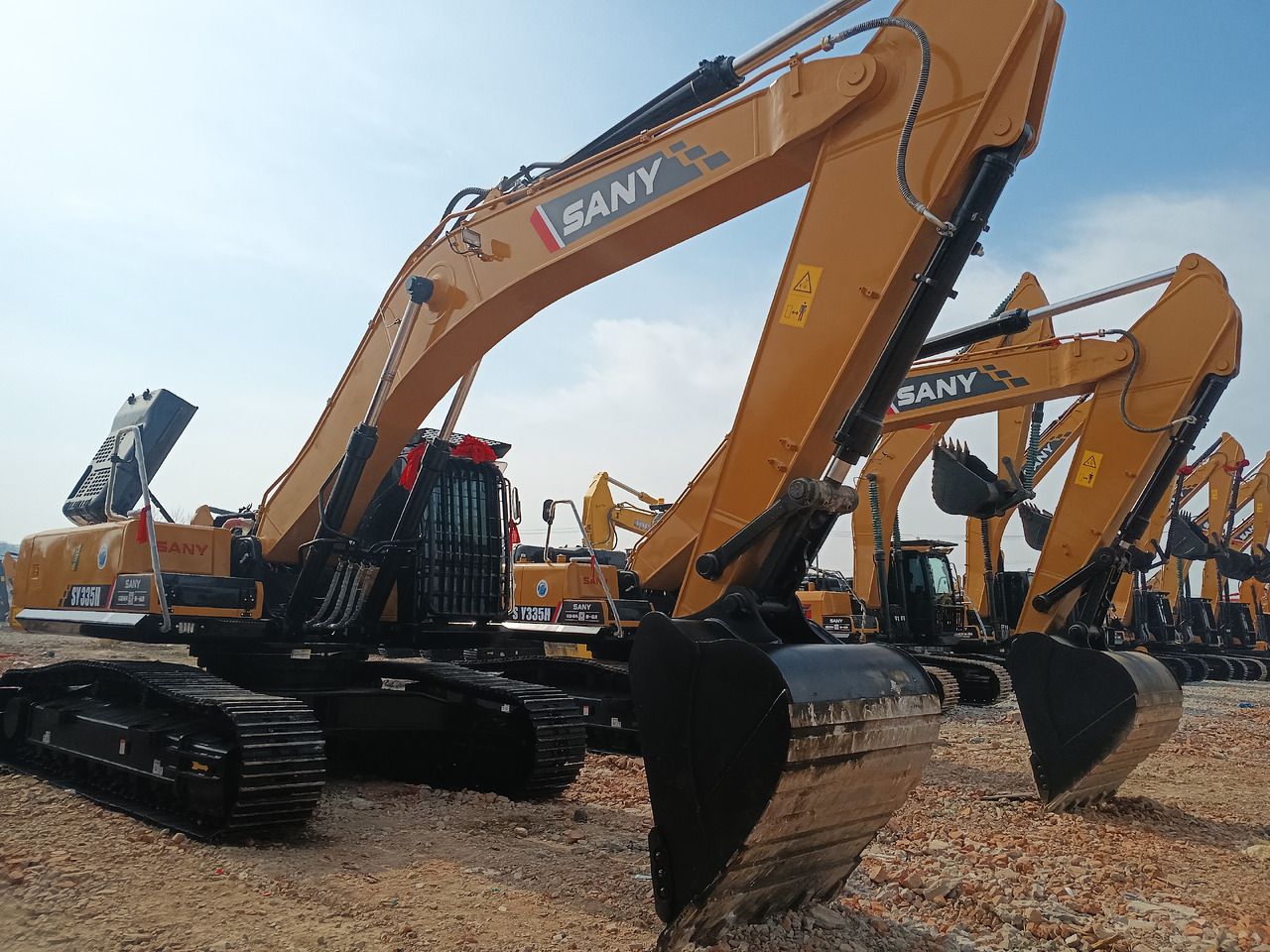 SANY SY335H - Crawler excavator: picture 2 SANY SY335H - Crawler excavator: picture 2