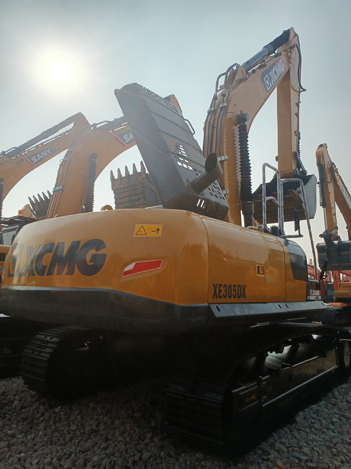 XCMG XE 305DK - Crawler excavator: picture 3 XCMG XE 305DK - Crawler excavator: picture 3