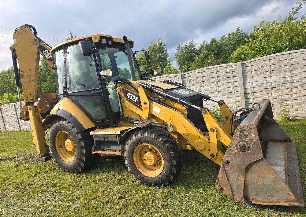 Caterpillar - Backhoe loader: picture 2 Caterpillar - Backhoe loader: picture 2