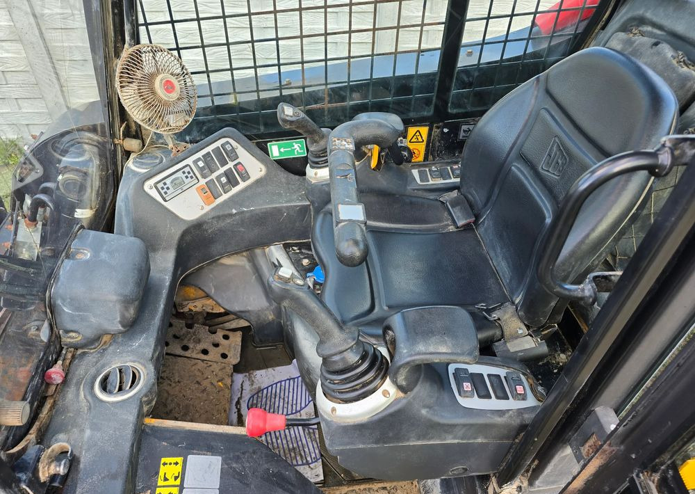 JCB - Loader: picture 3 JCB - Loader: picture 3