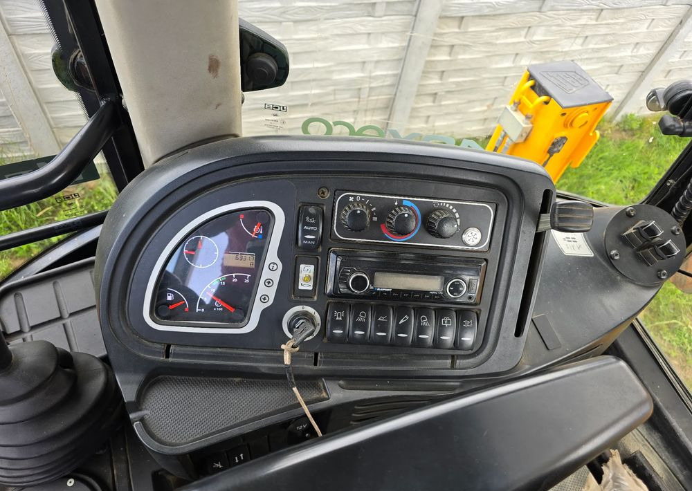 JCB - Backhoe loader: picture 4 JCB - Backhoe loader: picture 4