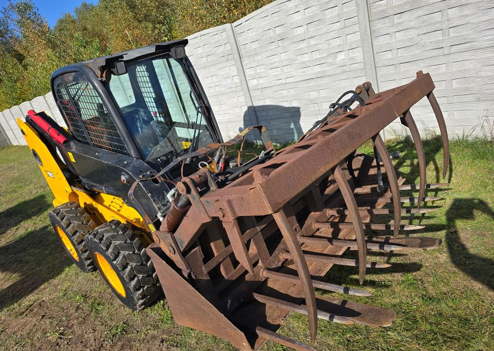 JCB - Loader: picture 2 JCB - Loader: picture 2