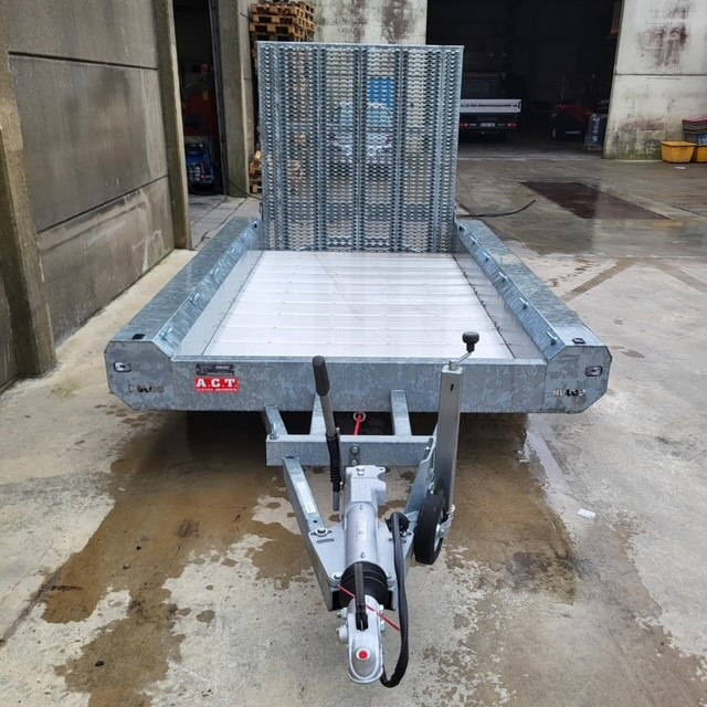 HULCO TERRAX-2 3500 - Low loader trailer: picture 2 HULCO TERRAX-2 3500 - Low loader trailer: picture 2