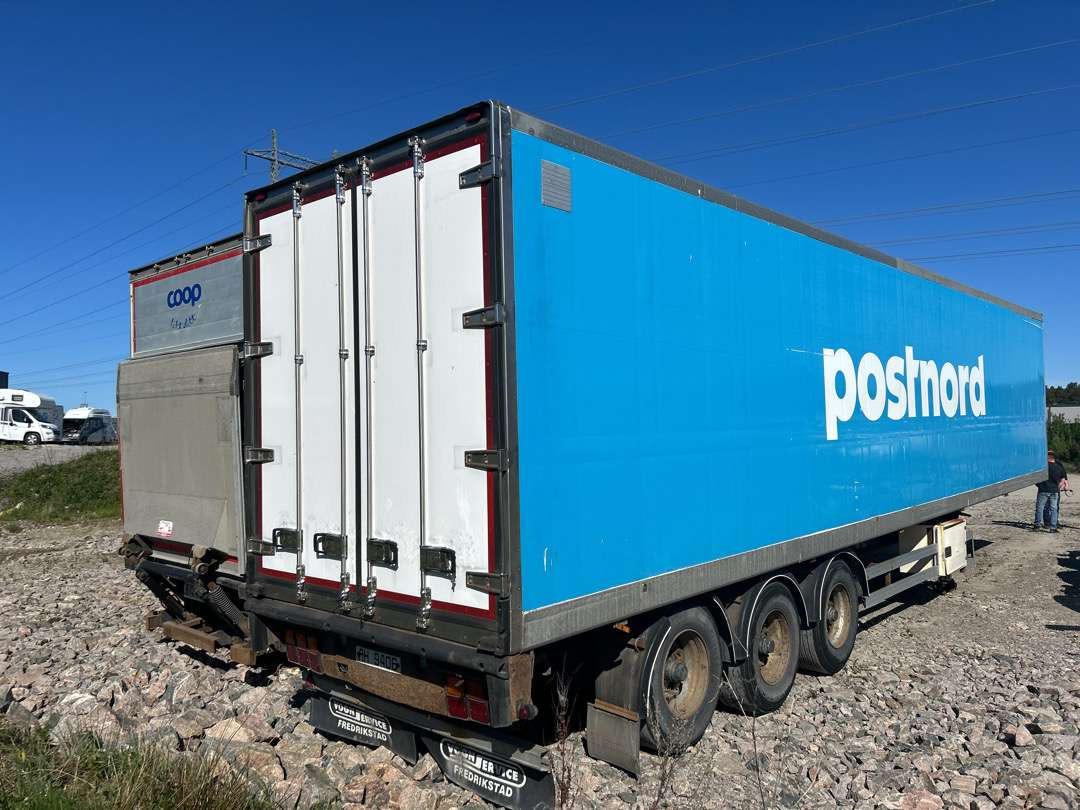2004 Skaphenger Krone SCHWERINER. EU-Godkjent - Closed box semi-trailer: picture 3 2004 Skaphenger Krone SCHWERINER. EU-Godkjent - Closed box semi-trailer: picture 3