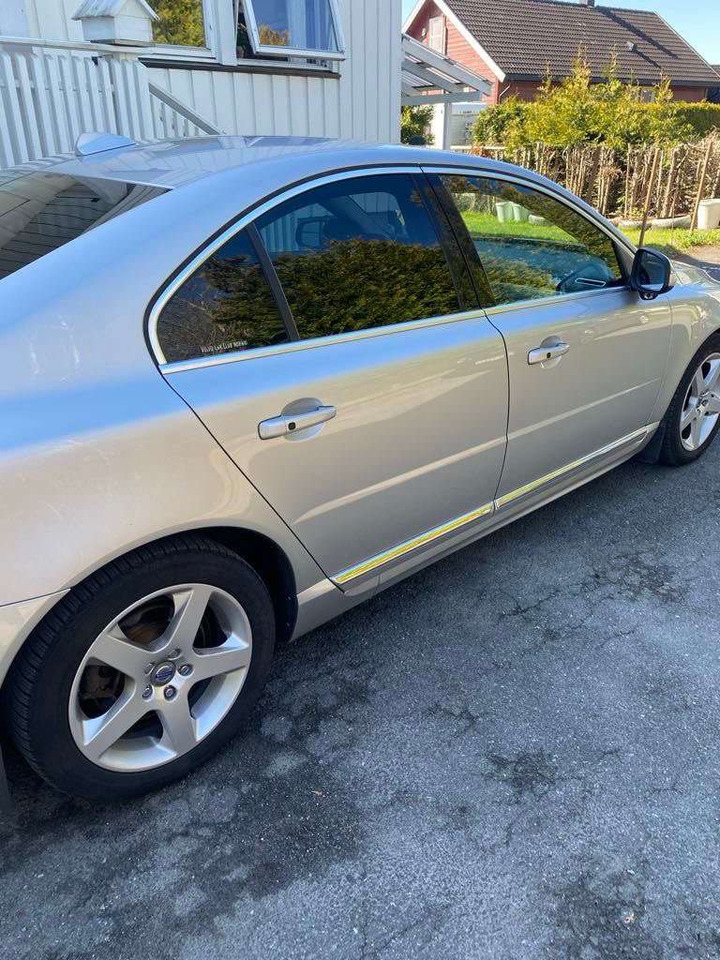 2010 Volvo S80 - Car: picture 4 2010 Volvo S80 - Car: picture 4