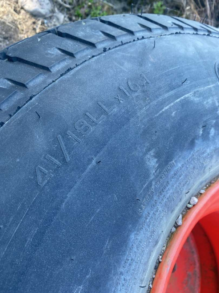 Galaxy Turf traktorhjul - Agricultural machinery: picture 3 Galaxy Turf traktorhjul - Agricultural machinery: picture 3