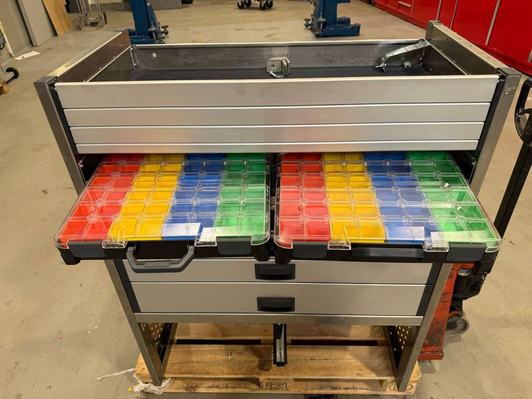 Aluca Bilinnredning - Workshop equipment: picture 2 Aluca Bilinnredning - Workshop equipment: picture 2