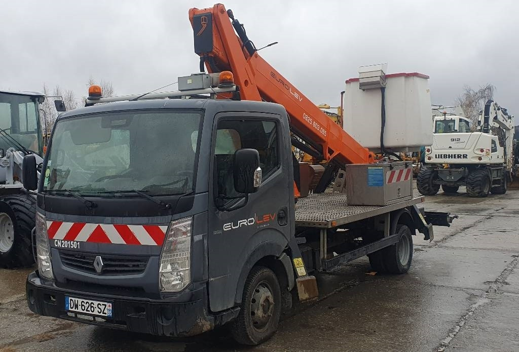 Renault Maxity 120 - Aerial platform: picture 3 Renault Maxity 120 - Aerial platform: picture 3