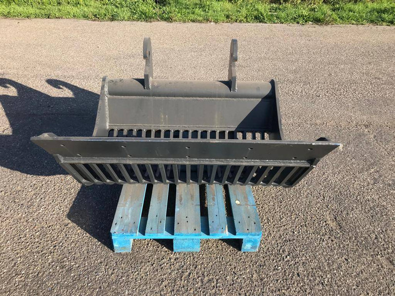 GP Equipment PBK45-1200-CW20 - Bucket for Construction machinery: picture 1 GP Equipment PBK45-1200-CW20 - Bucket for Construction machinery: picture 1