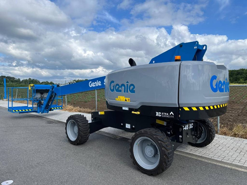 Telescopic boom Genie S 45 XC: picture 16