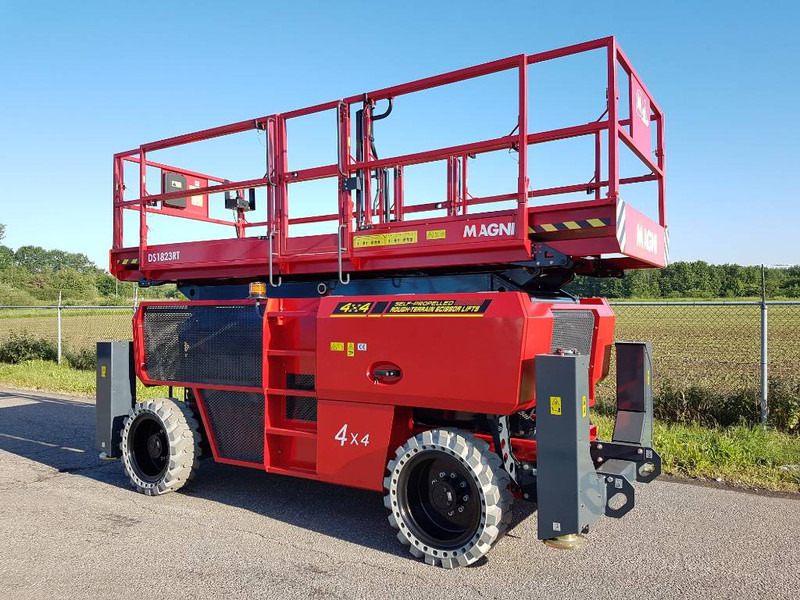 MAGNI DS 1823 RT - Scissor lift: picture 3 MAGNI DS 1823 RT - Scissor lift: picture 3