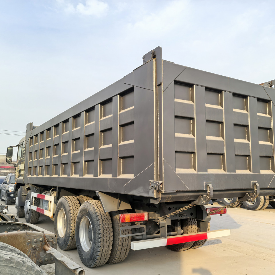 HOWO - Tipper: picture 5 HOWO - Tipper: picture 5