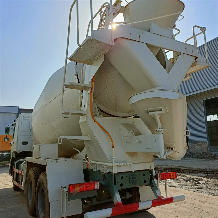 SINOTRUCK HOWO  leasing SINOTRUCK HOWO: picture 6