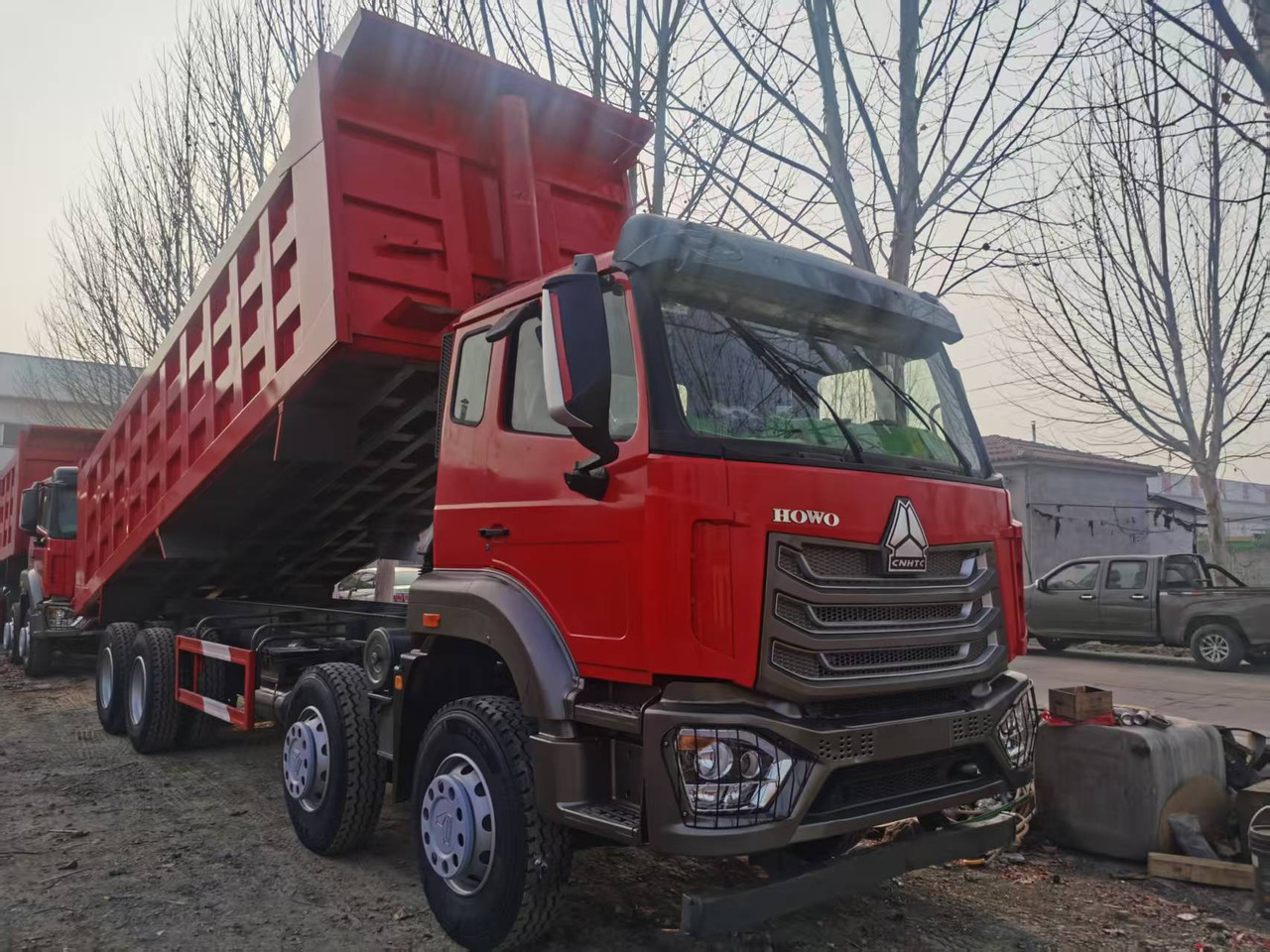 SINOTRUCK HOWO - Tipper: picture 1 SINOTRUCK HOWO - Tipper: picture 1