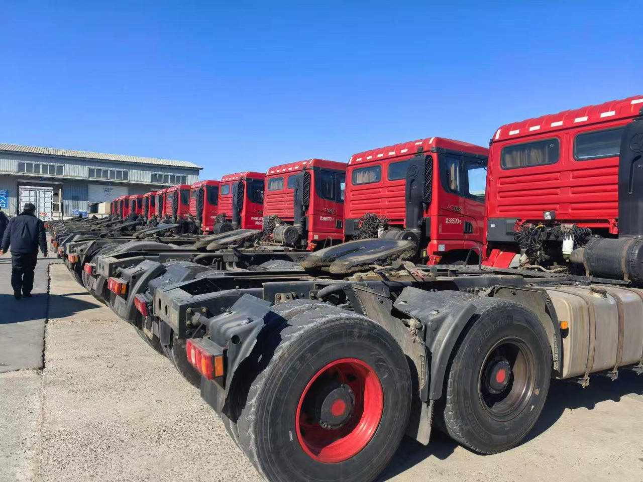 SHACMAN X3000 - Tractor unit: picture 3 SHACMAN X3000 - Tractor unit: picture 3