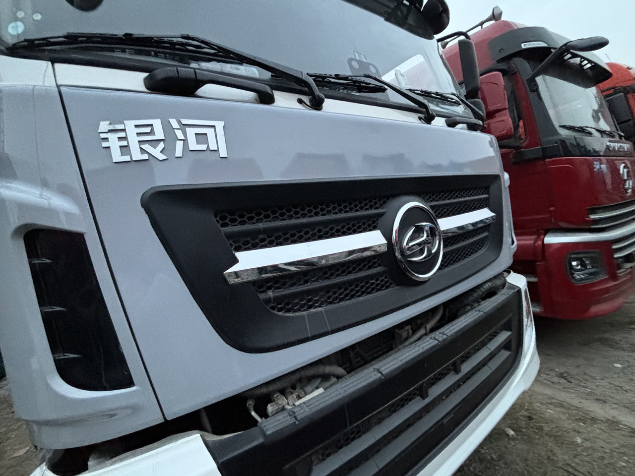 SHENHE LIANDA ESH4251SHEV2 - Tractor unit: picture 3 SHENHE LIANDA ESH4251SHEV2 - Tractor unit: picture 3