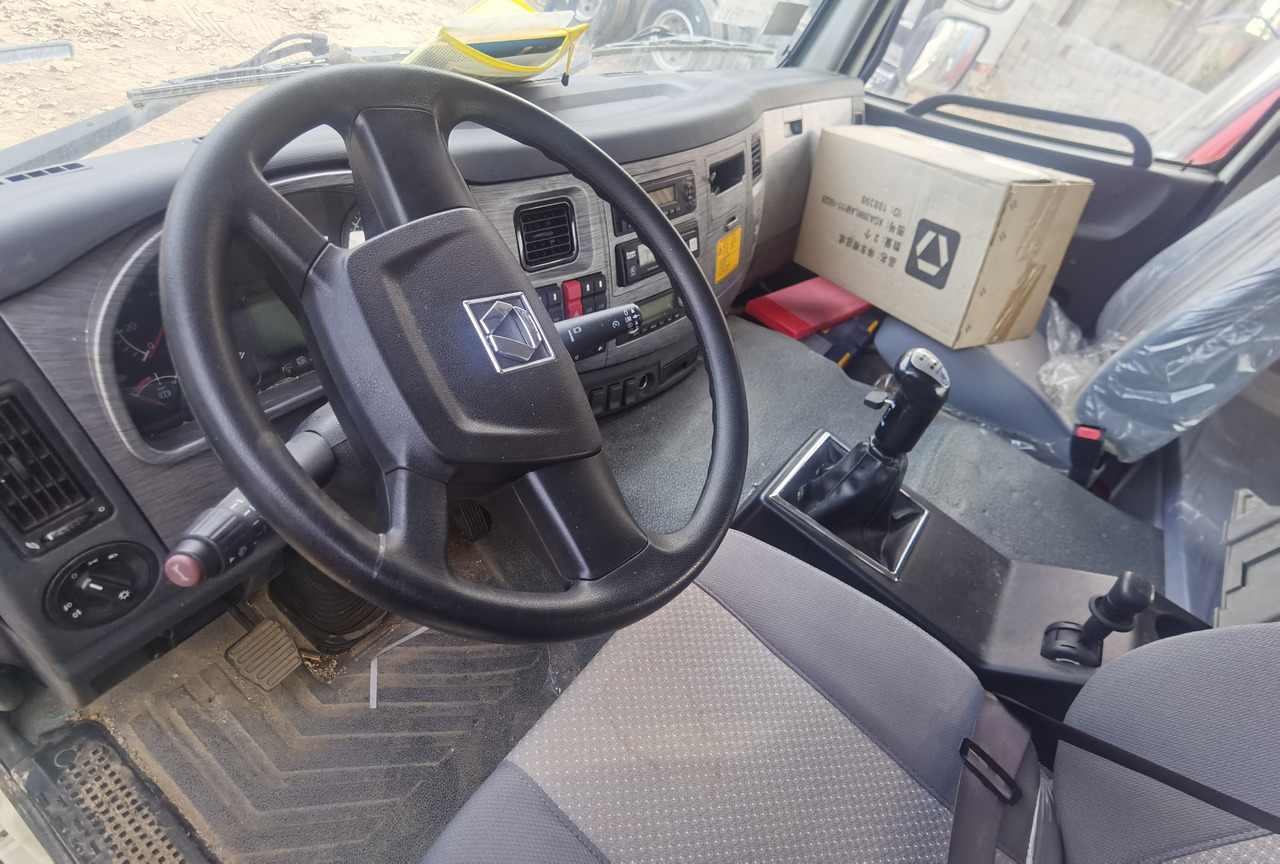 SINOTRUCK HOWO - Tractor unit: picture 3 SINOTRUCK HOWO - Tractor unit: picture 3