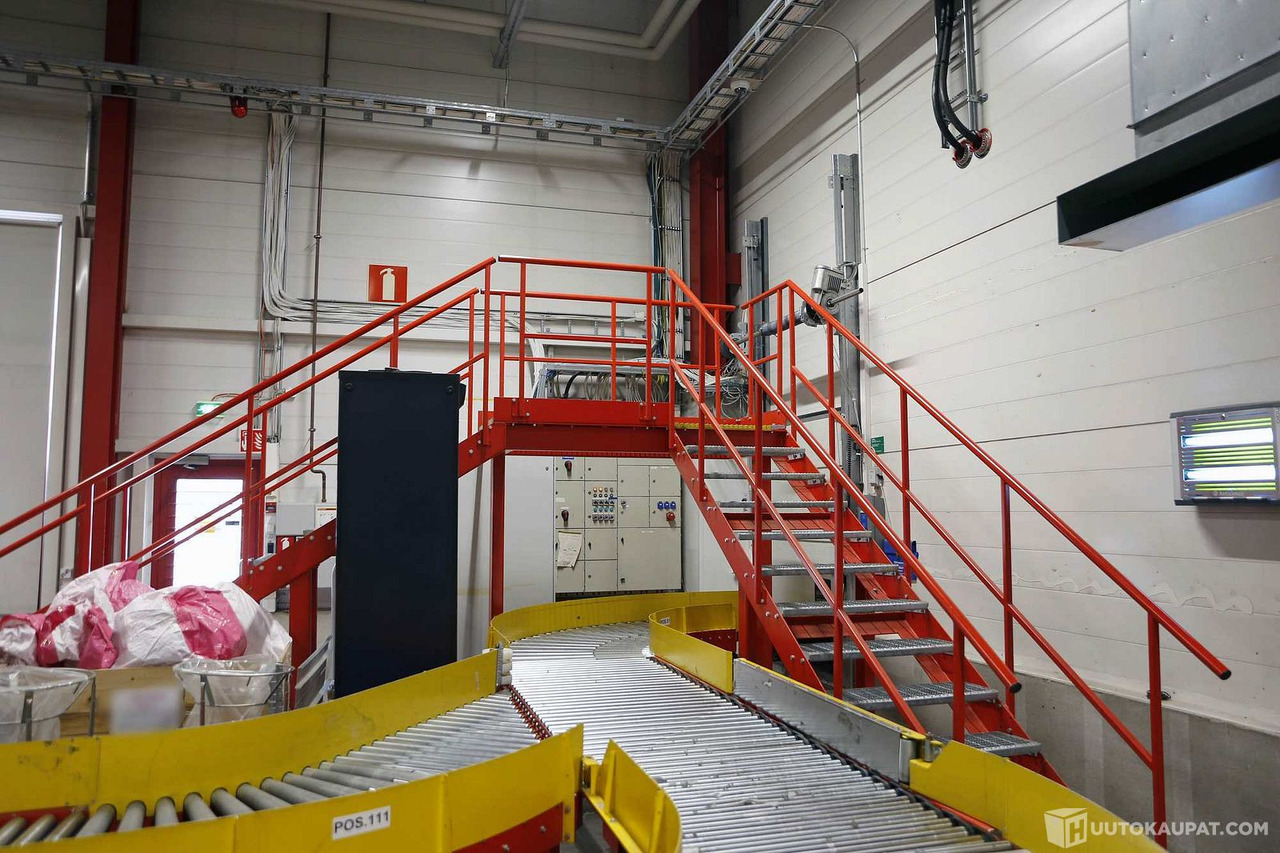 Kahdet teollisuusportaat + taso/ylikulkusilta. LGS6016, Vantaa - Tool/ Equipment: picture 5 Kahdet teollisuusportaat + taso/ylikulkusilta. LGS6016, Vantaa - Tool/ Equipment: picture 5