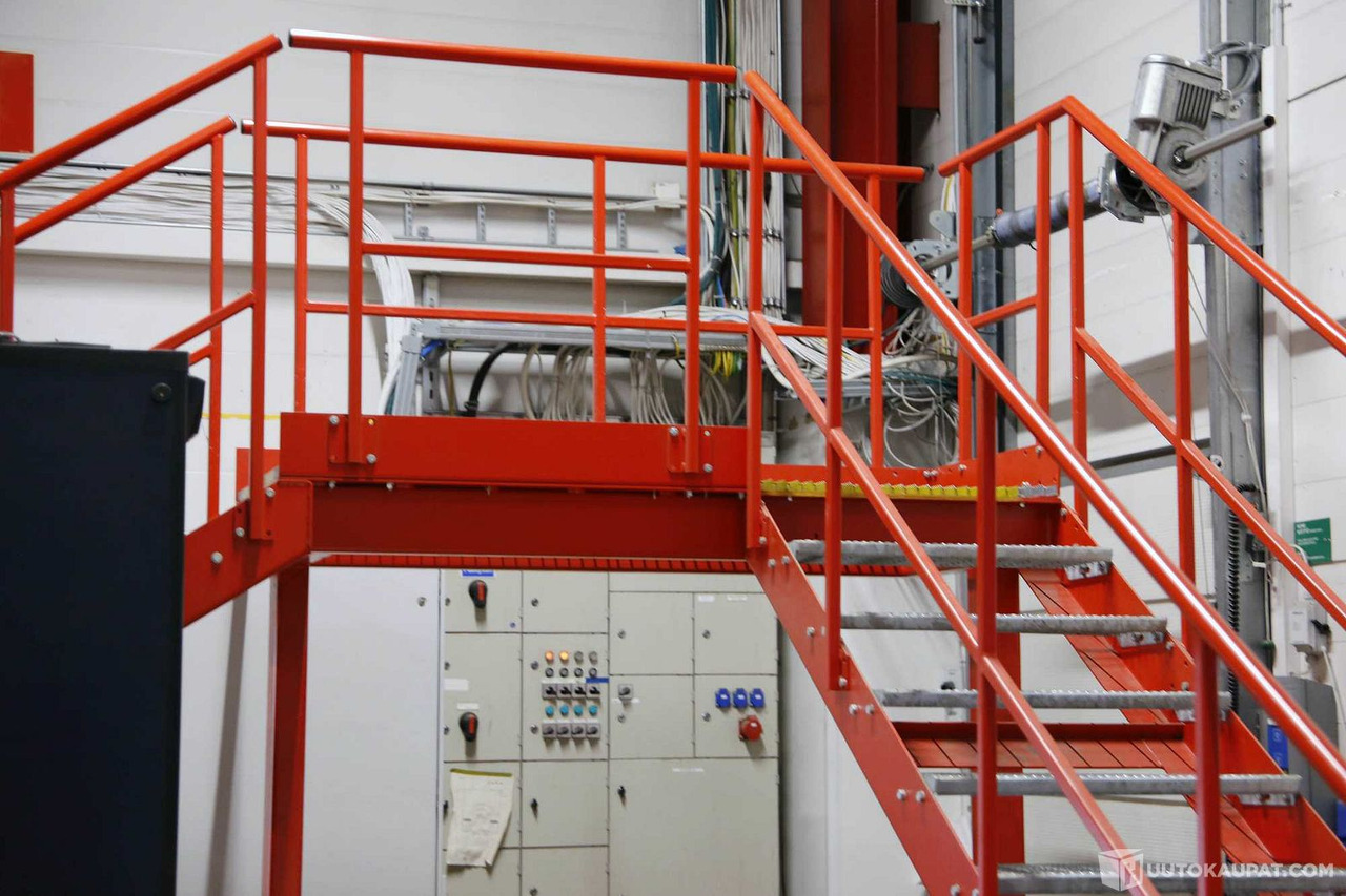 Kahdet teollisuusportaat + taso/ylikulkusilta. LGS6016, Vantaa - Tool/ Equipment: picture 3 Kahdet teollisuusportaat + taso/ylikulkusilta. LGS6016, Vantaa - Tool/ Equipment: picture 3