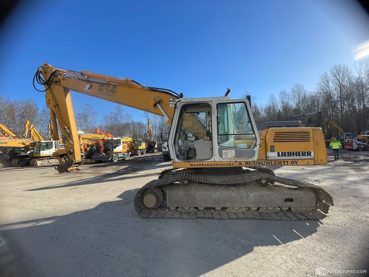 Liebherr 914,12585 H, 2000, Kaivinkone, Tuusula - Crawler excavator: picture 1 Liebherr 914,12585 H, 2000, Kaivinkone, Tuusula - Crawler excavator: picture 1
