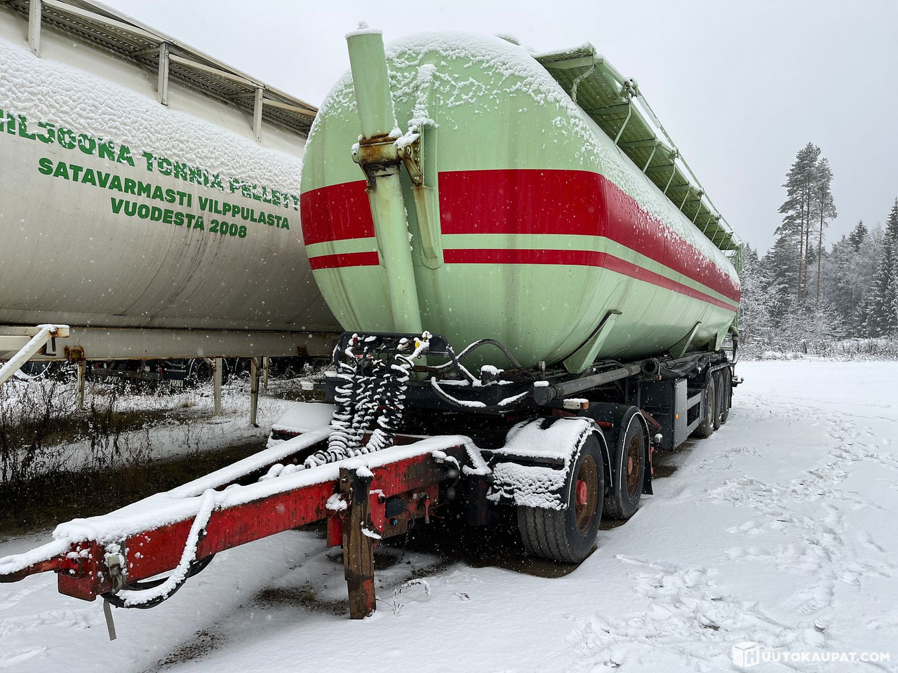 Tilting bulk tank semi-trailer with dolly, Jämsä - Tank semi-trailer, Dolly trailer: picture 4 Tilting bulk tank semi-trailer with dolly, Jämsä - Tank semi-trailer, Dolly trailer: picture 4