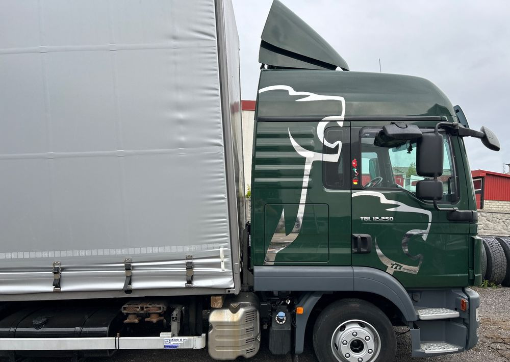 MAN TGL 12.250 GLOB UNIKAT z Niemiec BDF firanka / AUTOMAT HAK / EURO 6 / BDF 7.40 wysoki / MICHELIN 80% - Curtainsider truck: picture 4 MAN TGL 12.250 GLOB UNIKAT z Niemiec BDF firanka / AUTOMAT HAK / EURO 6 / BDF 7.40 wysoki / MICHELIN 80% - Curtainsider truck: picture 4