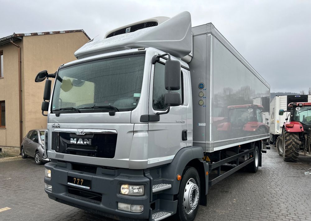 MAN TGM 18.290 TK 1200 R Spectrum THERMO King z Niemiec 8m / 20 palet / winda Klima / OKAZJA - Refrigerator truck: picture 1 MAN TGM 18.290 TK 1200 R Spectrum THERMO King z Niemiec 8m / 20 palet / winda Klima / OKAZJA - Refrigerator truck: picture 1