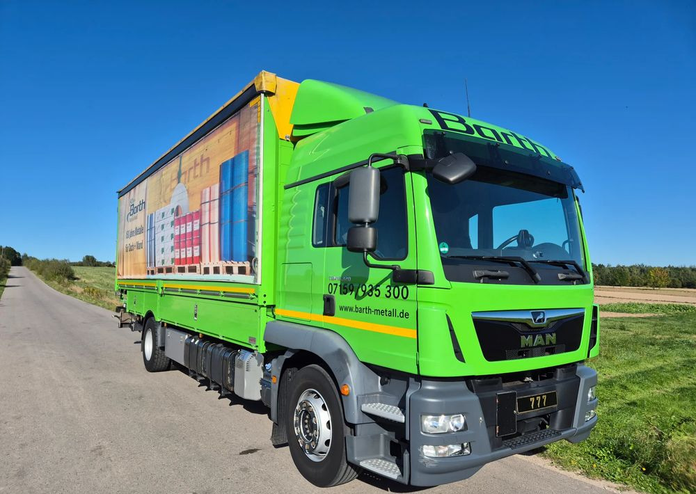 MAN Tgm 18.320 FULL SERWIS UNIKAT TOP ORYGINALNY PRZEBIEG z Niemiec AUTOMAT WINDA ACC Pirelli klima postojowa 18.250 18.290 15.250 15.290 15.320 - Curtainsider truck: picture 1 MAN Tgm 18.320 FULL SERWIS UNIKAT TOP ORYGINALNY PRZEBIEG z Niemiec AUTOMAT WINDA ACC Pirelli klima postojowa 18.250 18.290 15.250 15.290 15.320 - Curtainsider truck: picture 1