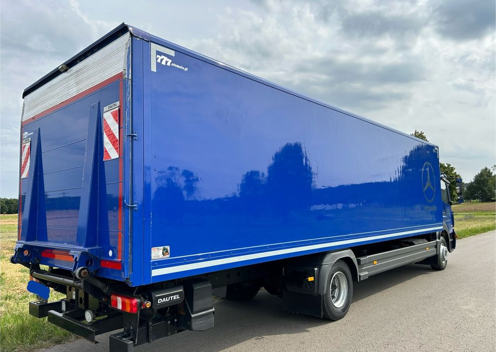 Mercedes-Benz Atego 1524 Z Niemiec 8.65m TOP 2018 Przód i tył na poduszkach 15t DMC / TOP STAN - Box truck: picture 3 Mercedes-Benz Atego 1524 Z Niemiec 8.65m TOP 2018 Przód i tył na poduszkach 15t DMC / TOP STAN - Box truck: picture 3