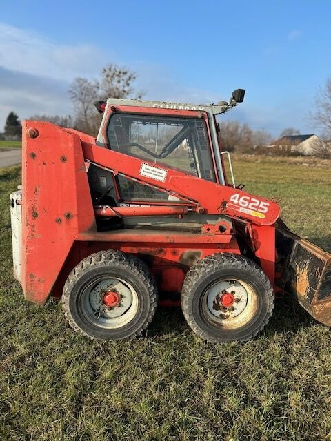 Gehl 4625 - Skid steer loader: picture 4 Gehl 4625 - Skid steer loader: picture 4