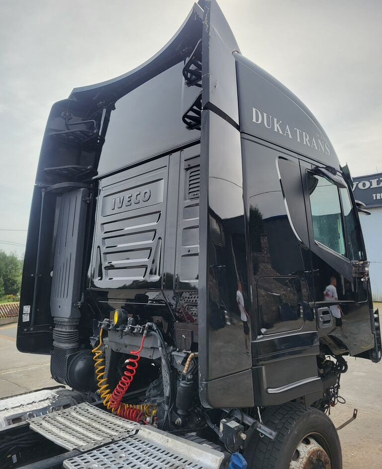 IVECO Stralis Hi-Way EEV 2017r. IVECO Iveco Stralis Hi-Way EEV 2017r. truck - Aerodynamics/ Spoiler for Truck: picture 2 IVECO Stralis Hi-Way EEV 2017r. IVECO Iveco Stralis Hi-Way EEV 2017r. truck - Aerodynamics/ Spoiler for Truck: picture 2