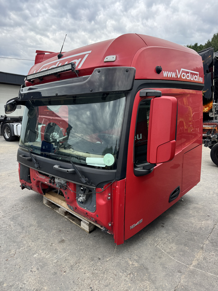 Mercedes-Benz ACTROS MP 4 2018 ROK truck - Cab for Truck: picture 3 Mercedes-Benz ACTROS MP 4 2018 ROK truck - Cab for Truck: picture 3