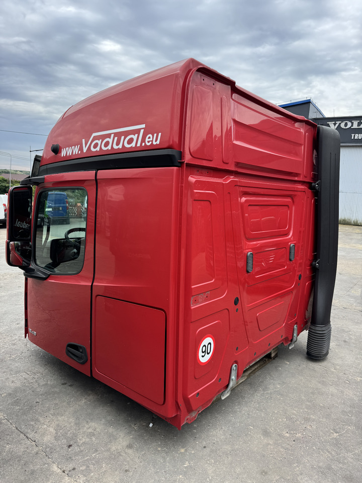 Mercedes-Benz ACTROS MP 4 2018 ROK truck - Cab for Truck: picture 4 Mercedes-Benz ACTROS MP 4 2018 ROK truck - Cab for Truck: picture 4