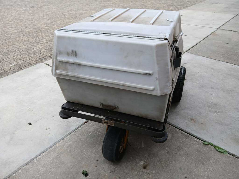 Walker 20 HP - Garden mower: picture 3 Walker 20 HP - Garden mower: picture 3