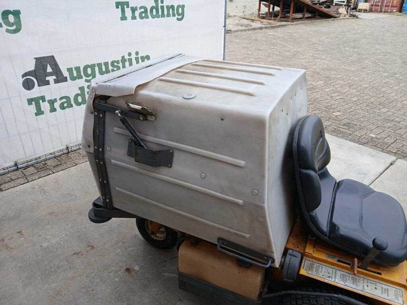 Walker 20 HP - Garden mower: picture 2 Walker 20 HP - Garden mower: picture 2