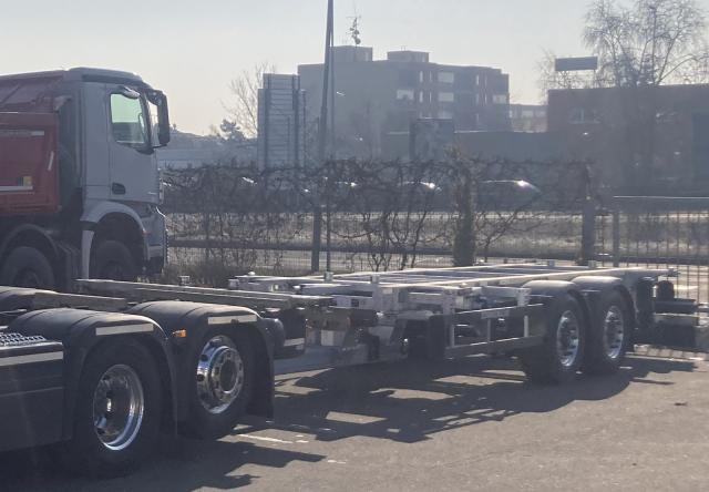 Anhaenger BDF 2/E - Container transporter/ Swap body trailer: picture 1 Anhaenger BDF 2/E - Container transporter/ Swap body trailer: picture 1