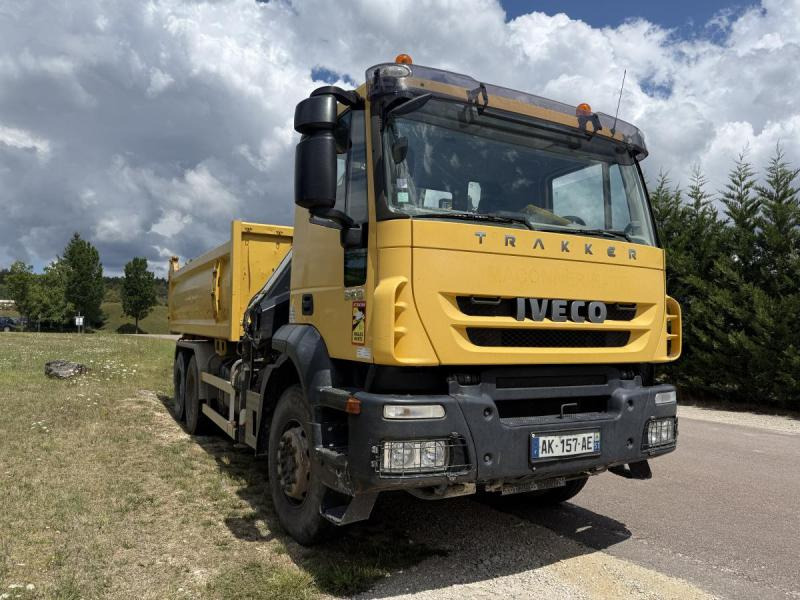 Iveco Trakker - Tipper, Crane truck: picture 3 Iveco Trakker - Tipper, Crane truck: picture 3