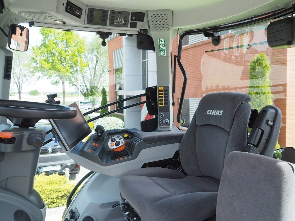 Farm tractor Claas Axion 850 Cebis: picture 5 Farm tractor Claas Axion 850 Cebis: picture 5