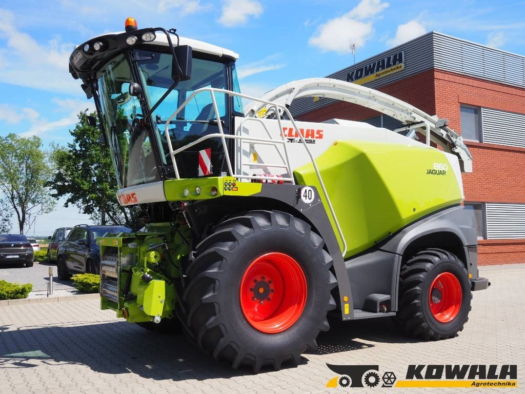 Claas Jaguar 860 4WD - Forage harvester: picture 1 Claas Jaguar 860 4WD - Forage harvester: picture 1