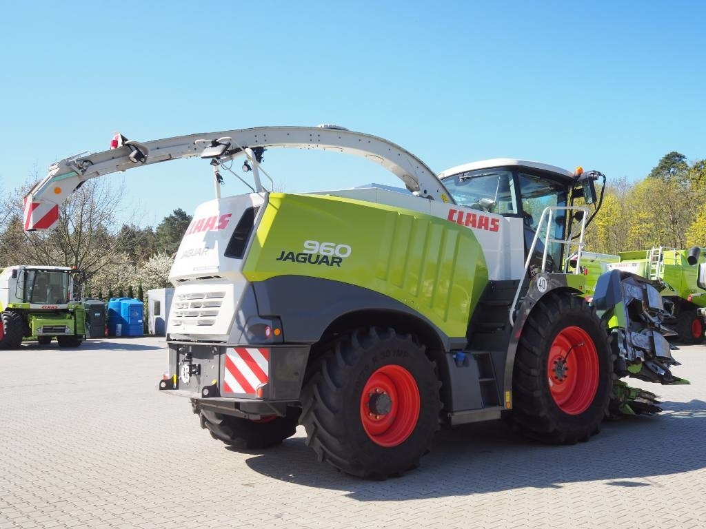 Claas Jaguar 960 4WD + Orbis 600 SD - Forage harvester: picture 3 Claas Jaguar 960 4WD + Orbis 600 SD - Forage harvester: picture 3