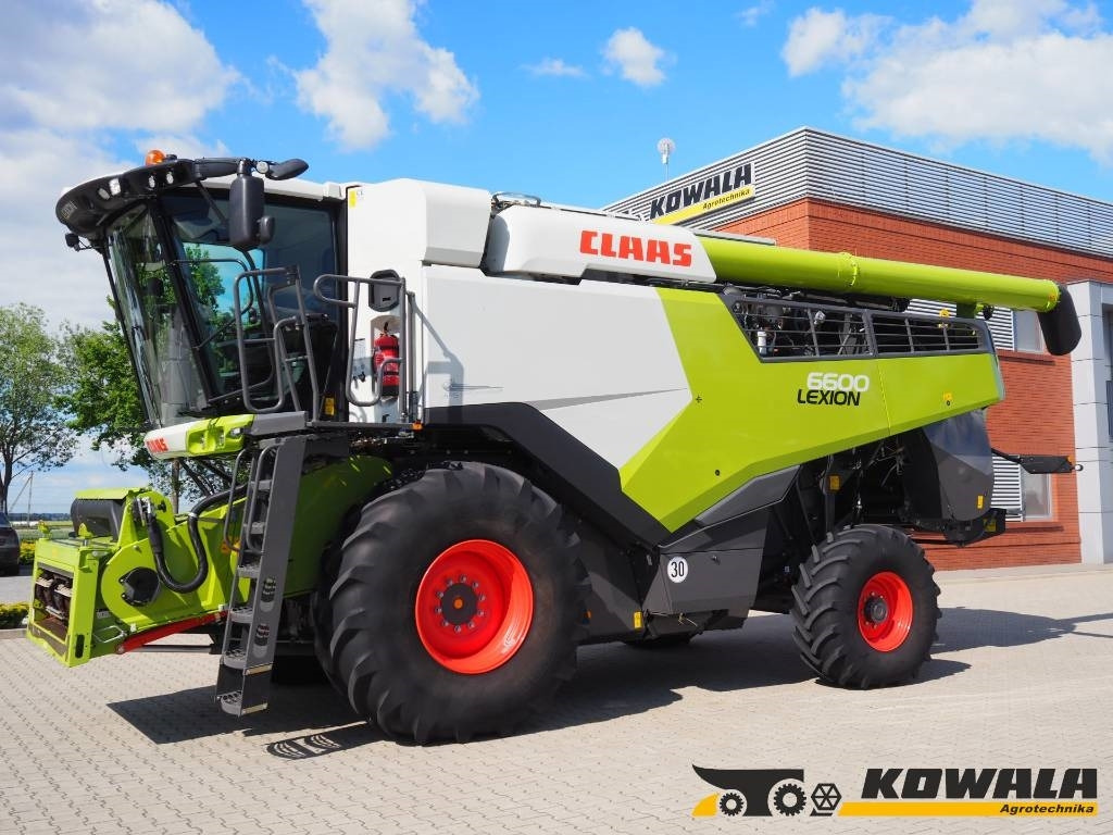 Claas Lexion 6600 + V680 - Combine harvester: picture 1 Claas Lexion 6600 + V680 - Combine harvester: picture 1